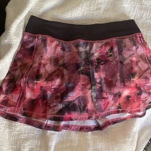 Lululemon pace rival dazed skirt